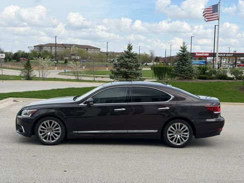 Used 2016 Lexus LS 460 w/ Comfort Package RWD image 5