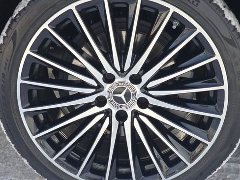 Certified 2025 Mercedes-Benz C 300 4MATIC Sedan image 10