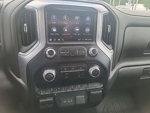 Used 2019 GMC Sierra 1500 SLE w/ X31 Off-Road Package AWD/4WD image 17