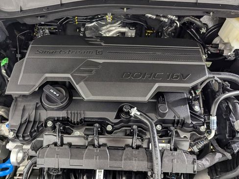 Used 2026 Hyundai Kona SE image 12