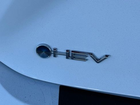 New 2026 Toyota Camry SE image 12