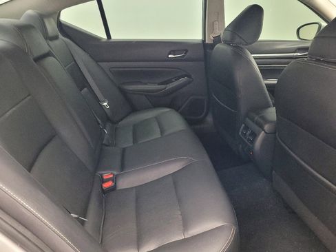 Used 2020 Nissan Altima 2.5 Platinum image 19