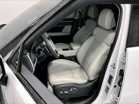 Used 2025 Hyundai Santa Fe Calligraphy image 32