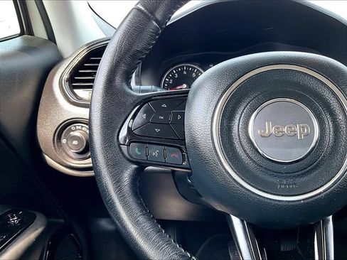 Used 2020 Jeep Renegade Altitude w/ UConnect 8.4 Nav Group FWD image 23