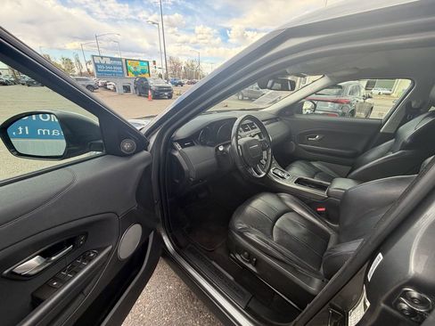 Used 2019 Land Rover Range Rover Evoque SE AWD/4WD image 16