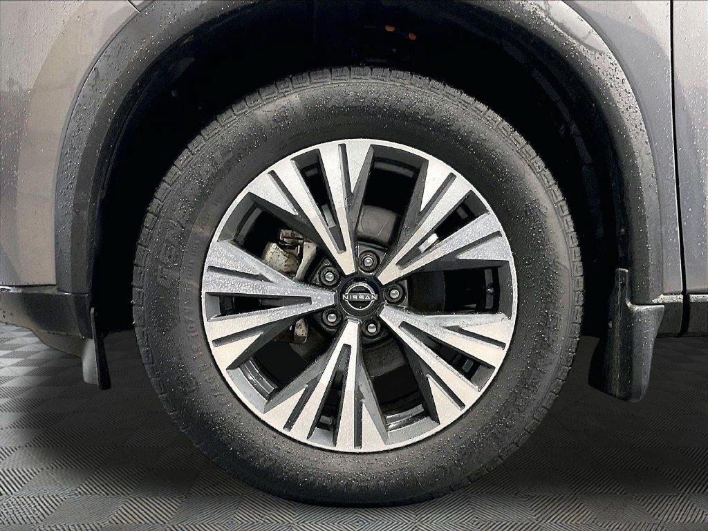 Certified 2023 Nissan Rogue SV AWD/4WD image 7