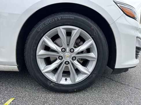 Used 2019 Chevrolet Malibu LT image 12