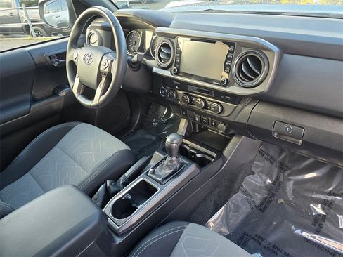 Certified 2023 Toyota Tacoma TRD Off-Road image 10