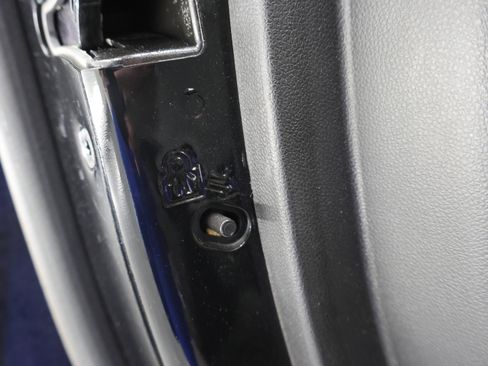 Used 2024 GMC Canyon Elevation w/ Elevation Premium Package AWD/4WD image 40