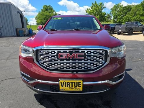 Used 2018 GMC Acadia Denali w/ Technology Package AWD/4WD image 2