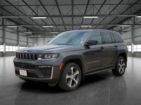 New 2026 Jeep Grand Cherokee Limited AWD/4WD image 1