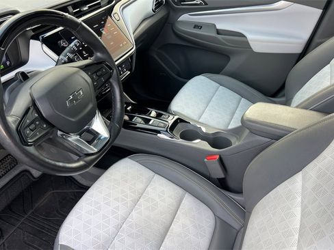 Used 2023 Chevrolet Bolt EUV Premier w/ Sun & Sound Package image 10