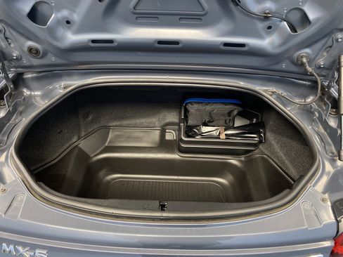 Used 2021 MAZDA MX-5 Miata RF Grand Touring image 24