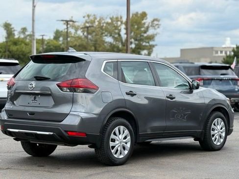 Used 2019 Nissan Rogue S image 41