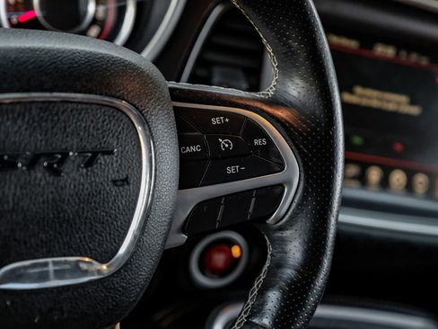 Used 2016 Dodge Challenger SRT w/ Technology Group image 19