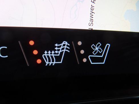 New 2026 Chevrolet Traverse High Country w/ LPO, Floor Liner Package image 11