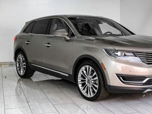 Used 2016 Lincoln MKX Reserve w/ Technology Package FWD image 63
