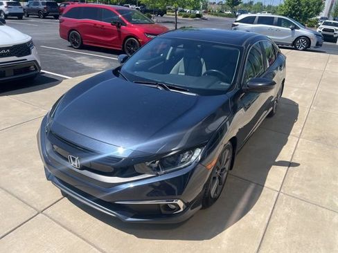 Used 2019 Honda Civic EX image 8