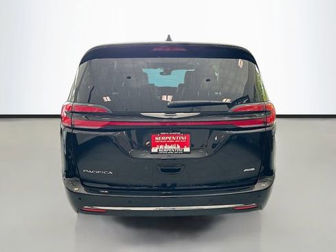New 2026 Chrysler Pacifica Select image 7