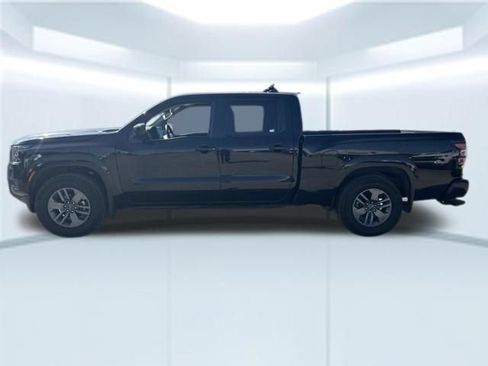 Used 2025 Nissan Frontier SV RWD image 10
