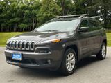 Used 2018 Jeep Cherokee Latitude Plus image 3