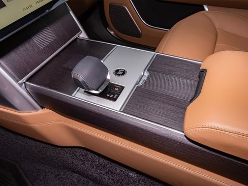 New 2025 Land Rover Range Rover Autobiography image 30