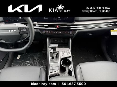 New 2026 Kia Sportage SX FWD image 13