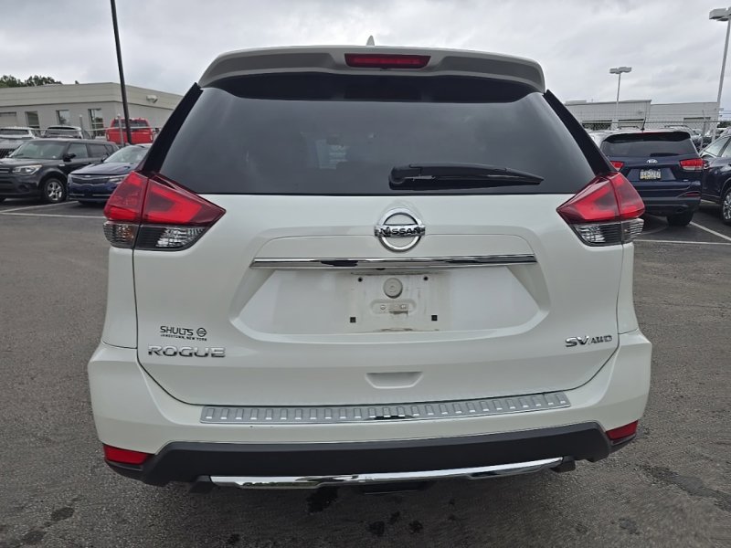 Used 2018 Nissan Rogue SV AWD/4WD image 6