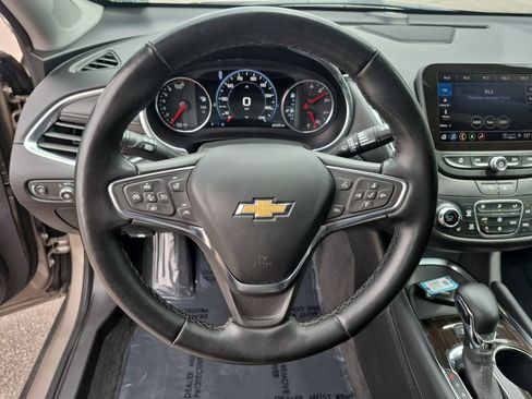 Used 2024 Chevrolet Malibu LT FWD image 12