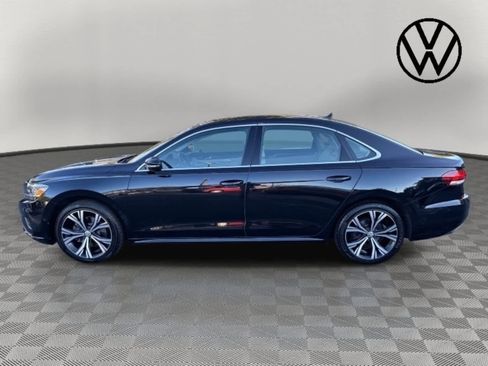Certified 2020 Volkswagen Passat 2.0T SEL image 6