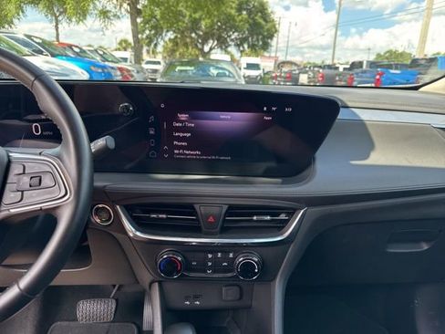 Used 2025 Buick Encore GX Preferred FWD image 25