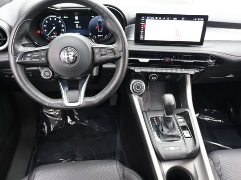 Used 2024 Alfa Romeo Tonale Ti image 18