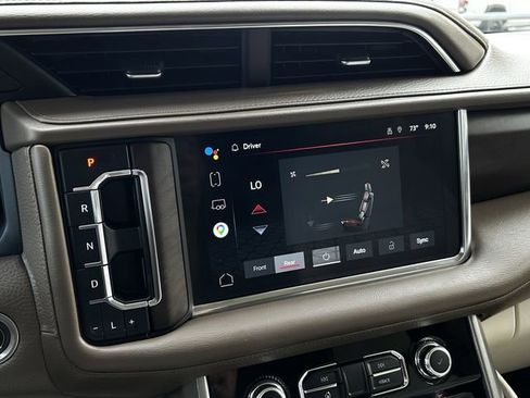 Used 2022 GMC Yukon XL Denali AWD/4WD image 20