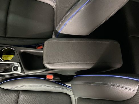Certified 2025 Buick Encore GX Sport Touring w/ Comfort Package FWD image 20