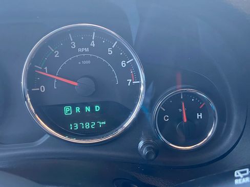 Used 2016 Jeep Wrangler Unlimited Sport w/ Quick Order Package 24S AWD/4WD image 24