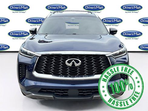 Used 2023 INFINITI QX60 Sensory w/ Cargo Package FWD image 2