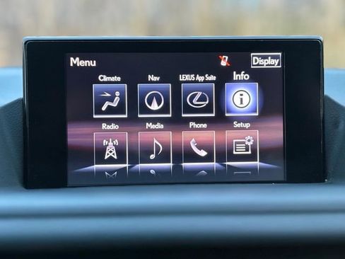 Used 2017 Lexus CT 200h image 31