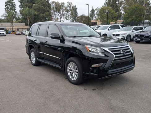 Used 2016 Lexus GX 460 w/ Premium Package image 3