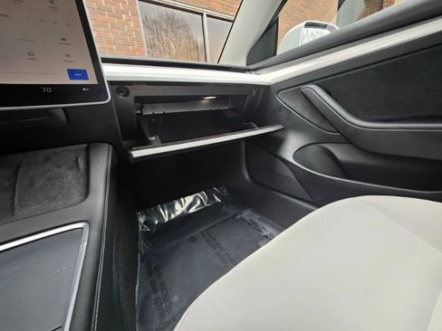 Used 2023 Tesla Model 3 Standard Range image 47