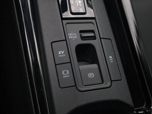 Certified 2024 Toyota Prius XLE AWD/4WD image 17