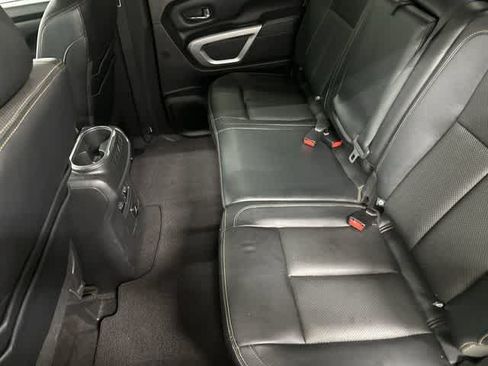 Used 2016 Nissan Titan SL AWD/4WD image 11
