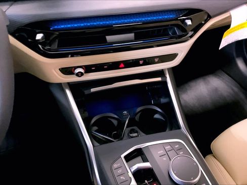 New 2026 BMW i4 xDrive40i w/ Premium Package AWD/4WD image 20