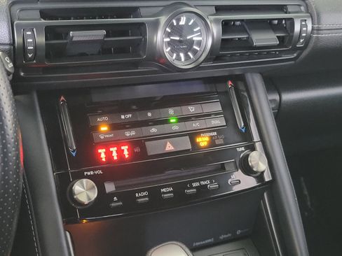 Certified 2024 Lexus IS 350 F Sport image 25