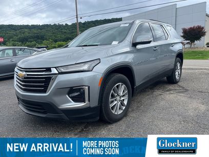 Used 2023 Chevrolet Traverse LT