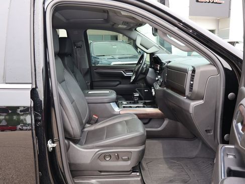 Used 2022 GMC Sierra 1500 SLT w/ SLT Premium Plus Package AWD/4WD image 33