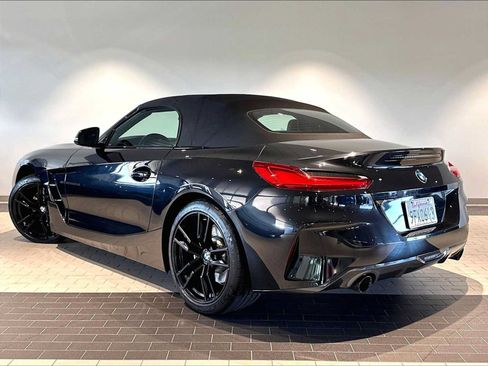 Used 2022 BMW Z4 sDrive30i w/ M Sport Package RWD image 3