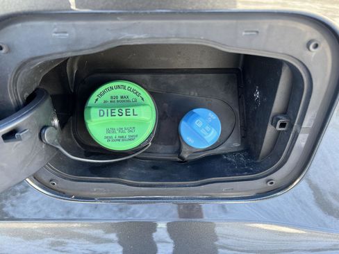 Used 2017 Ford F250 Lariat w/ Tow Technology Bundle image 12