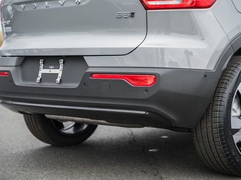 New 2026 Volvo XC40 B5 Ultra w/ Protection Package Premier image 9