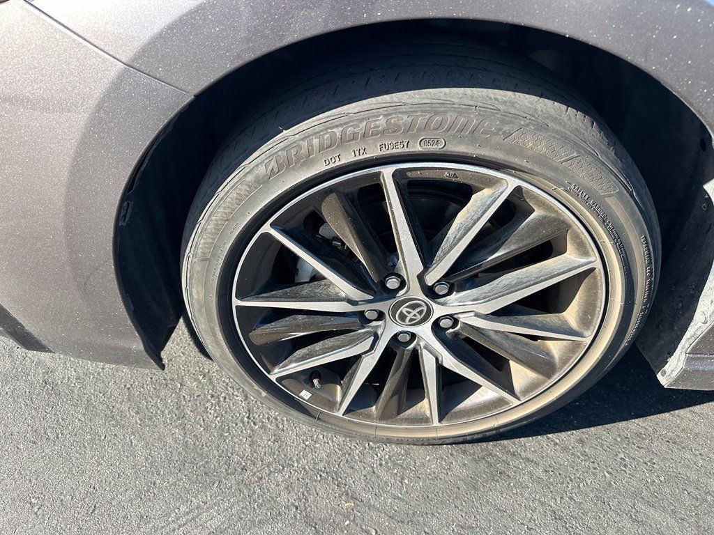 Used 2024 Toyota Camry SE FWD image 6