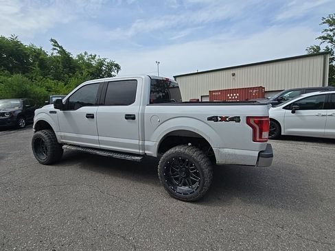 Used 2017 Ford F150 XLT AWD/4WD image 4
